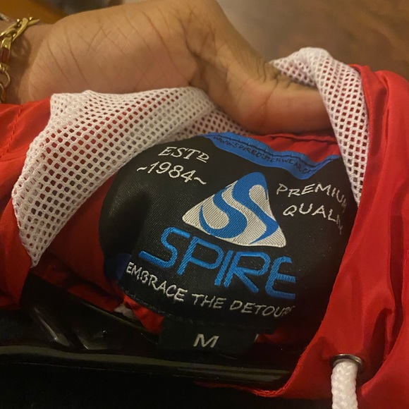 Windbreaker pull over - Picture 3 of 3